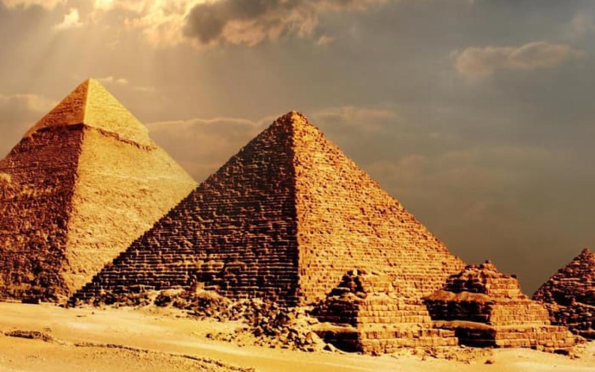 Cairo by plane from Sharm El Sheikh