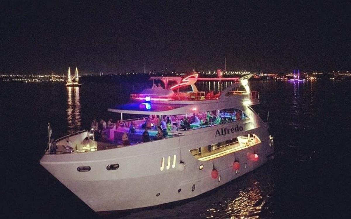 Evening cruise on the VIP catamaran “Liberty” in Sharm El Sheikh